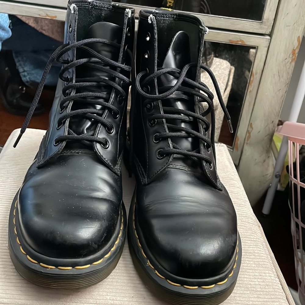 Original Doc Martens Air Wair Smooth Leather